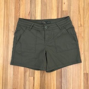 Prana | Hiking Short | Size 6